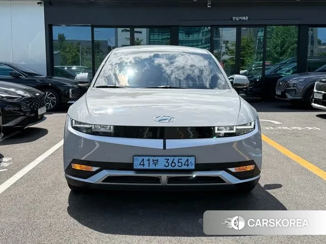 Hyundai Ionic 5 2022 Серебристо-серый из Кореи