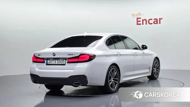 BMW 5 Series (G30) 2022 Белый из Кореи