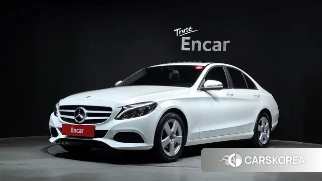 Mercedes-Benz C-Class W205 2018 Белый из Кореи