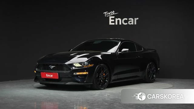 Ford Mustang 2018 Черный из Кореи
