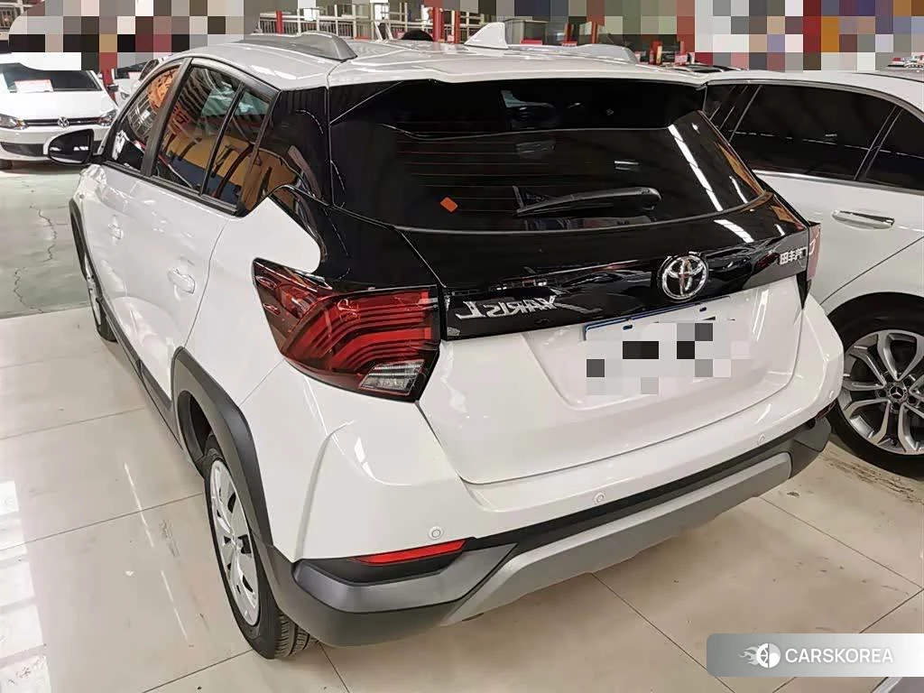 Toyota YARIS L Zhixuan 2021 Белый из Китая