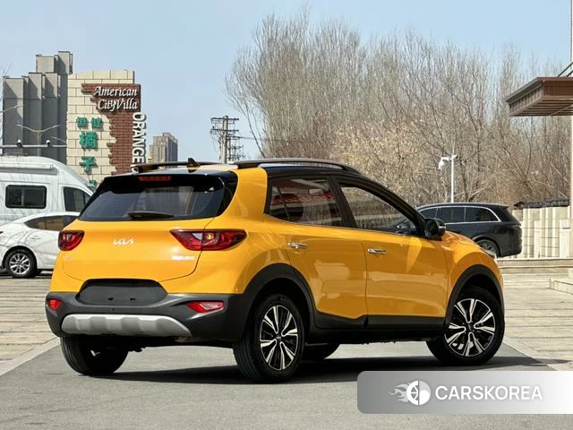 Kia Yi Ran 2022 Желтый из Китая