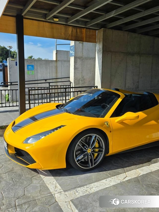Ferrari 488 Spider 2018 Оранжевый из Кореи