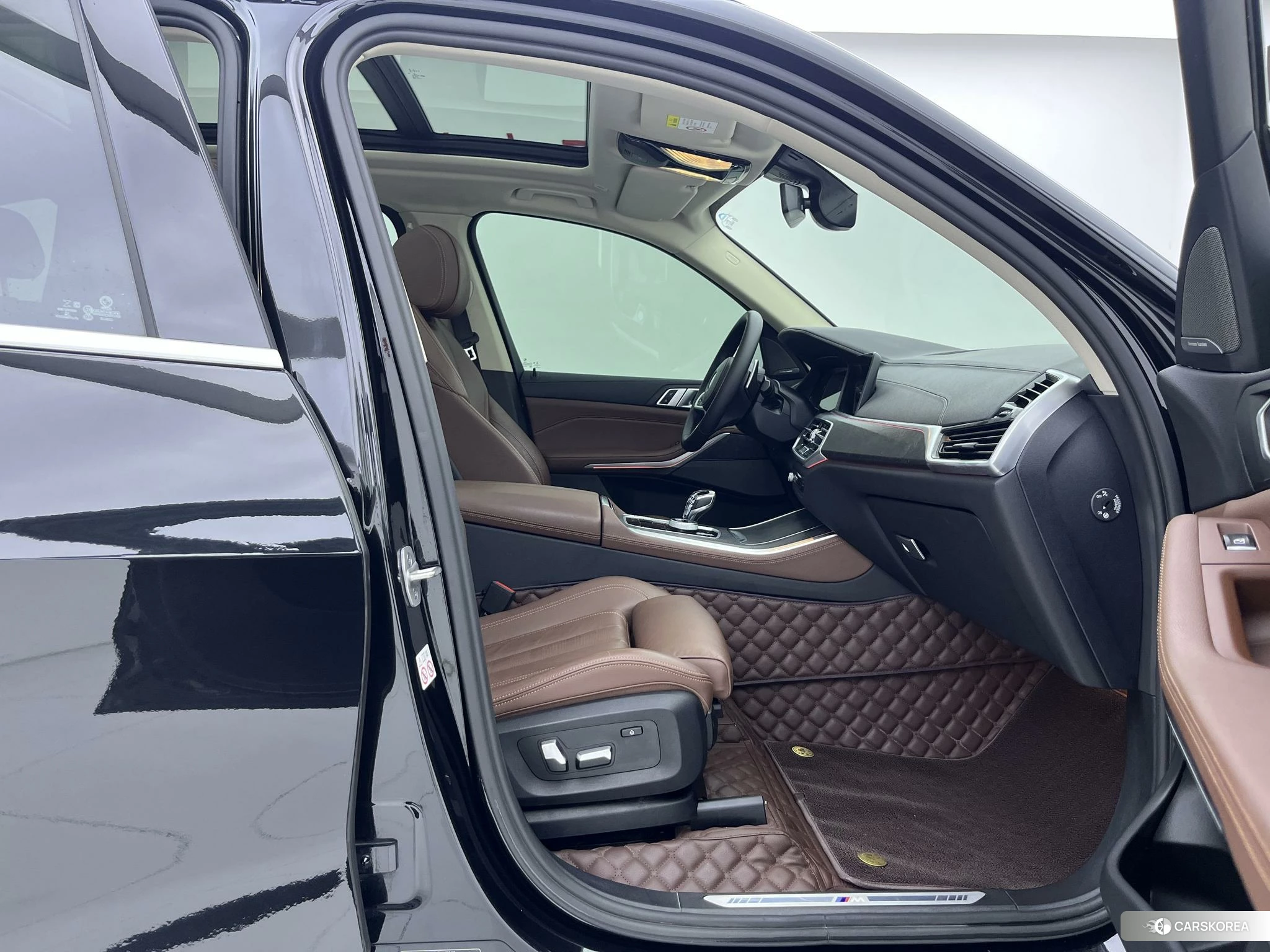 BMW X5 (imported) 2021 Черный из Китая