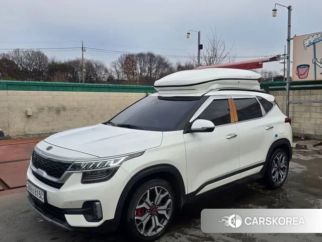Kia Seltos 2020 Белый из Кореи