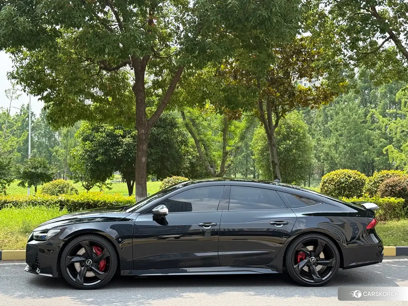 Audi S7 2021 Черный из Китая