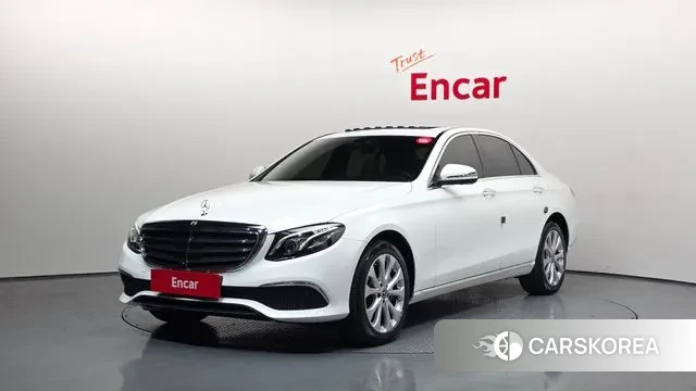 Mercedes-Benz E-Class W213 2020 Белый из Кореи