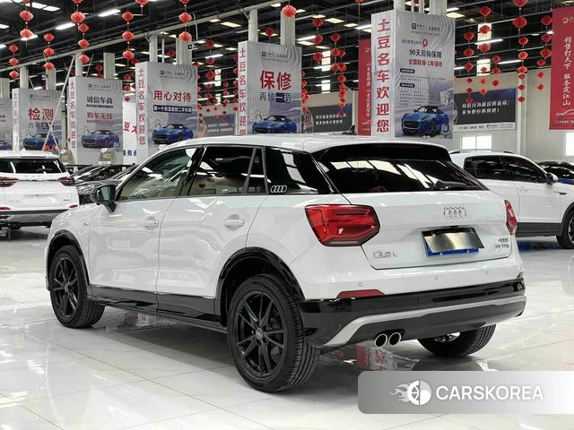 Audi Q2L 2021 Белый из Китая