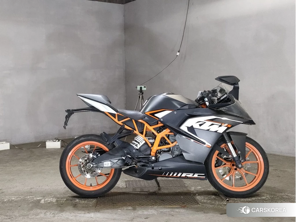 Проданный KTM RC 125 2015 из Японии