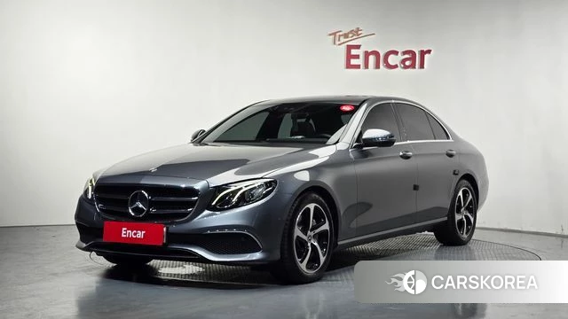 Mercedes-Benz E-Class W213 2020 Серый из Кореи