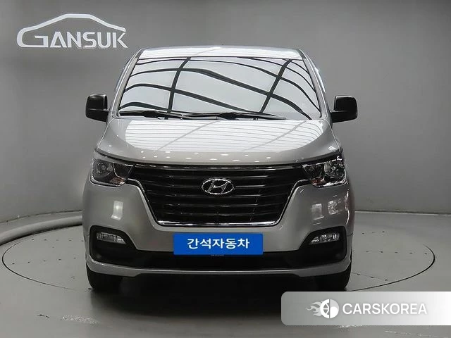 Hyundai The New Grand Starex 2018 Серебристо-серый из Кореи