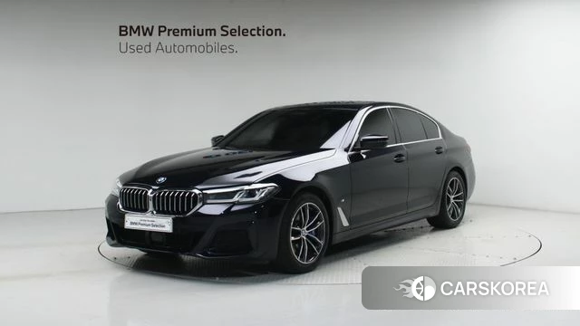 BMW 5 Series (G30) 2023 Черный из Кореи