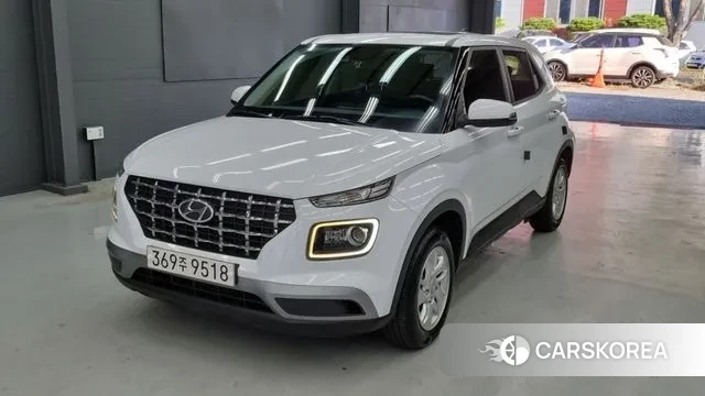 Hyundai Venue 2022 Белый из Кореи