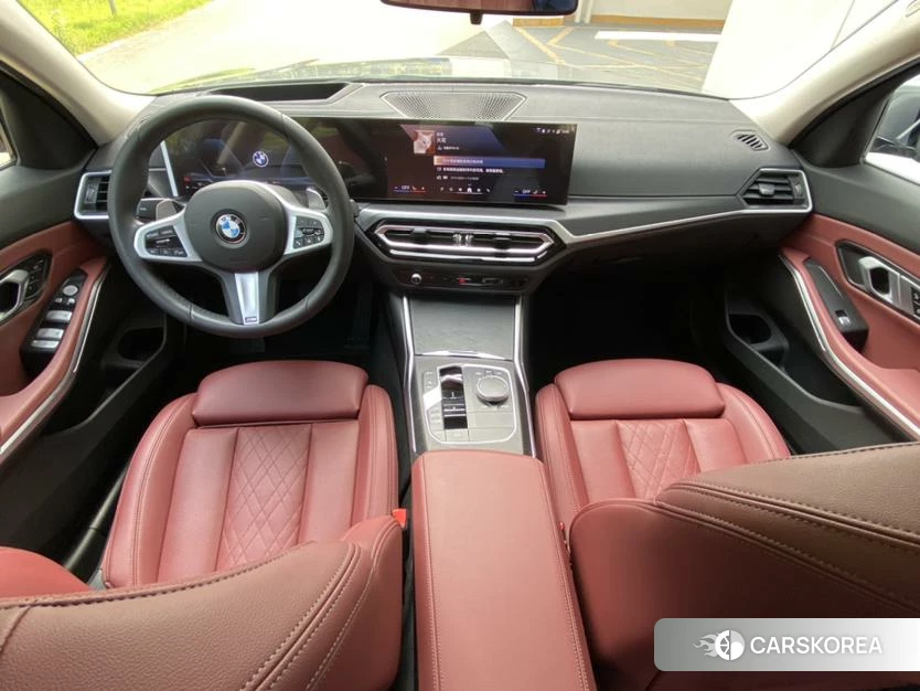 BMW 3 series 2022 Темно-серый из Китая