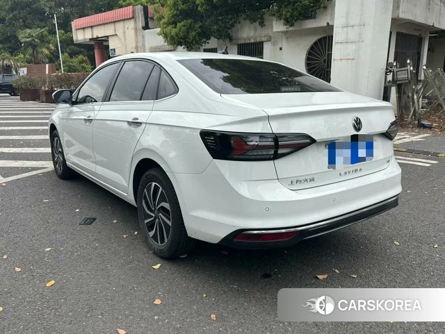 Volkswagen Lavida 2024 Белый из Китая