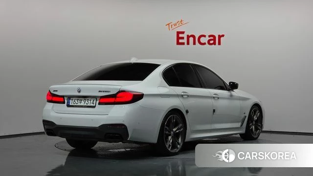 BMW 5 Series (G30) 2022 Белый из Кореи