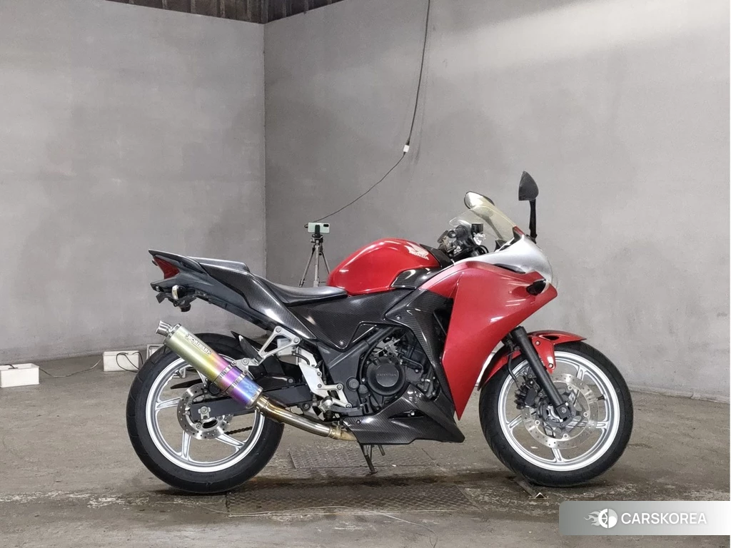 Проданный Honda CBR250R 2011 из Японии, фото 2