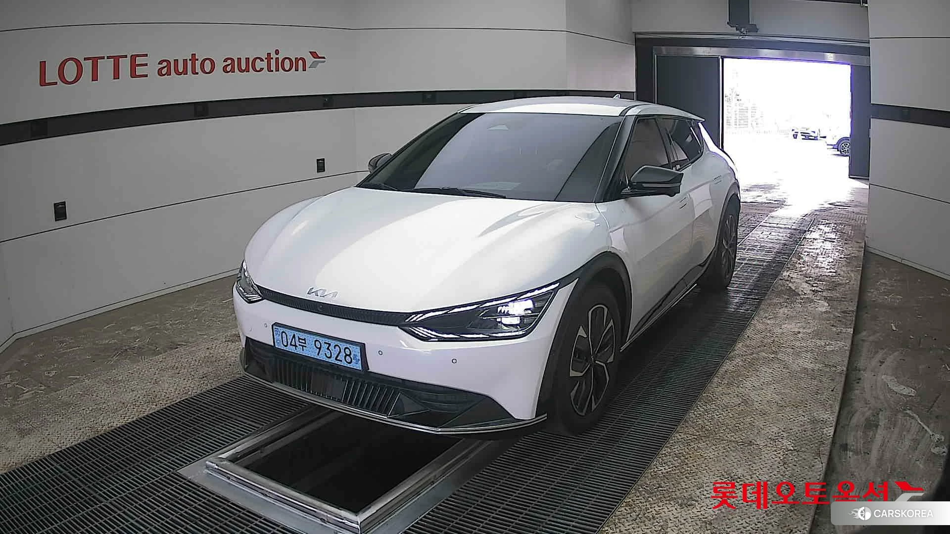 Kia EV6 2022 Snow White Pearl из Кореи