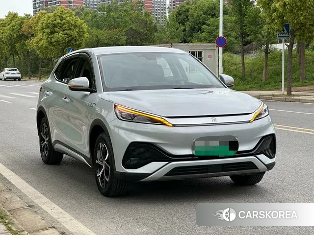 BYD Yuan PLUS 2023 Белый из Китая