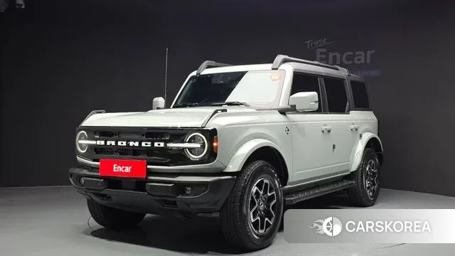 Ford Bronco 6th Generation 2023 Цвет галактики из Кореи
