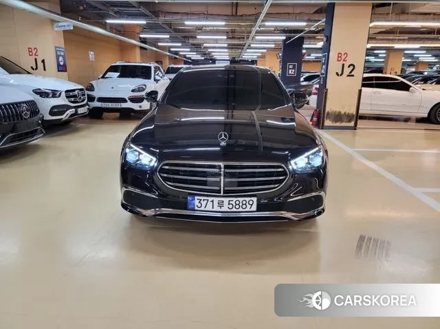 Mercedes-Benz E-Class W213 2023 Черный из Кореи