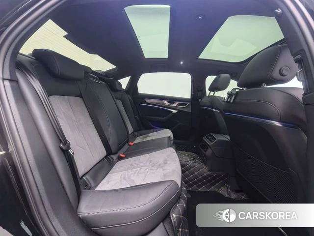 Audi A6L 2025 Черный из Китая