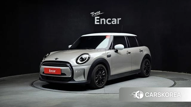 Mini Cooper 2024 Жемчужный цвет из Кореи