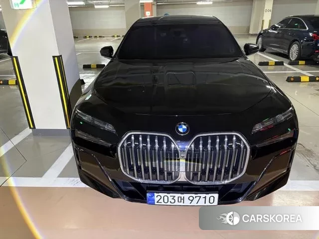 BMW 7 Series (G70) 2024 Черный из Кореи