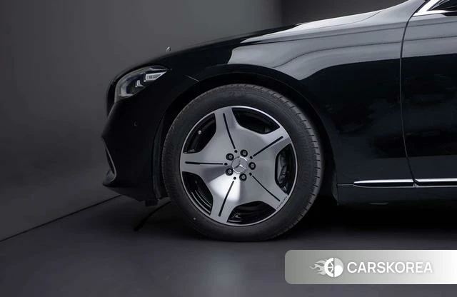 Mercedes-Benz Maybach S-class 2021 Черный из Китая