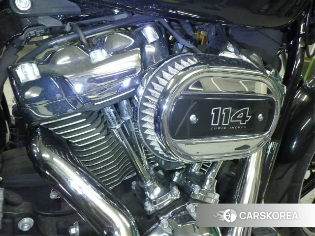 Engine photo