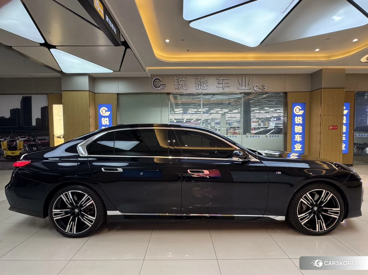 BMW i7 2023 Черный из Китая