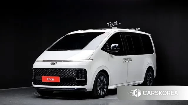 Hyundai Staria 2023 Белый из Кореи