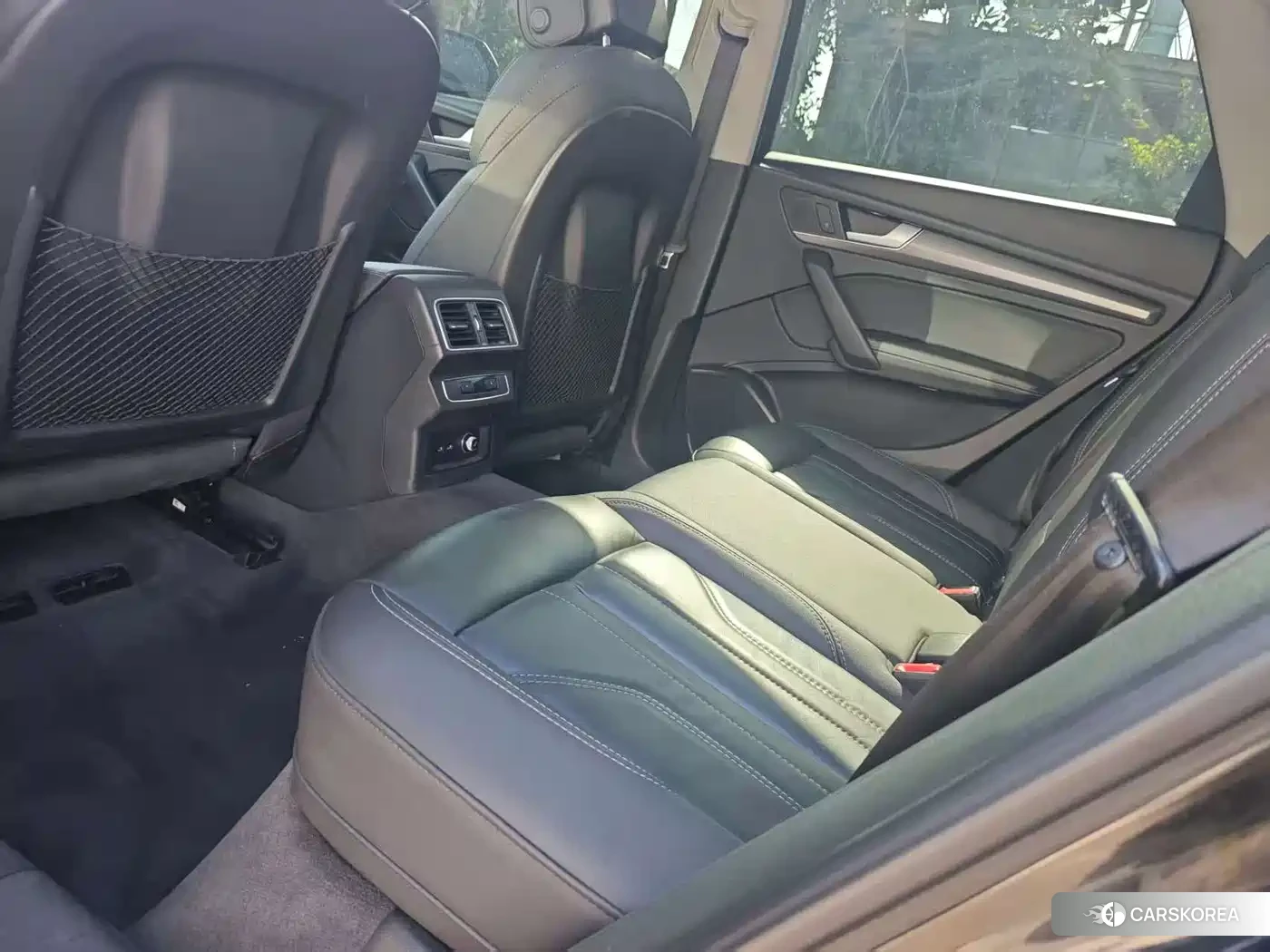 Audi Q5L 2023 Черный из Китая
