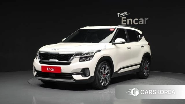 Kia Seltos 2022 Белый из Кореи