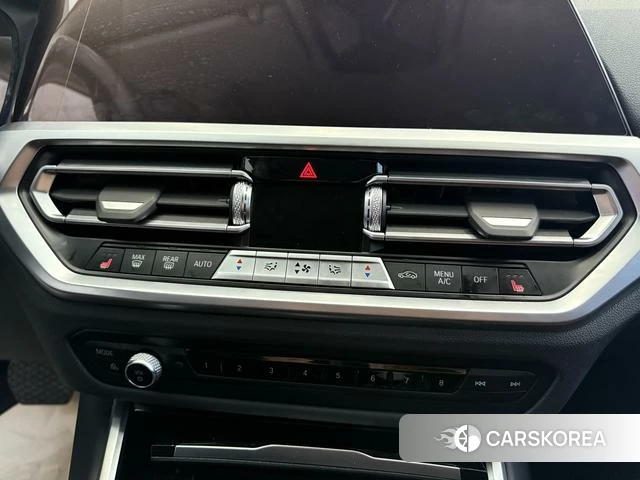 BMW 3 series 2022 Белый из Китая