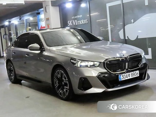 BMW 5 Series (G60) 2025 Серый из Кореи