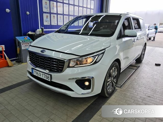 Kia The New Carnival 2019 Белый из Кореи