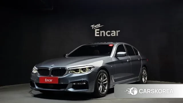 BMW 5 Series (G30) 2018 Серебристо-серый из Кореи