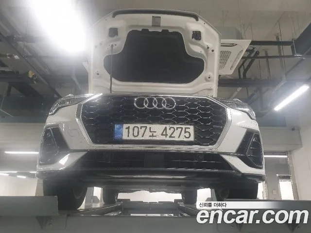 Audi Q3 (F3) 2022 Белый из Кореи