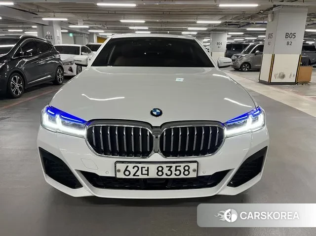BMW 5 Series (G30) 2018 Белый из Кореи