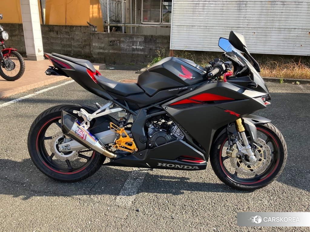 Проданный Honda CBR250RR ABS 2017 из Японии, фото 2