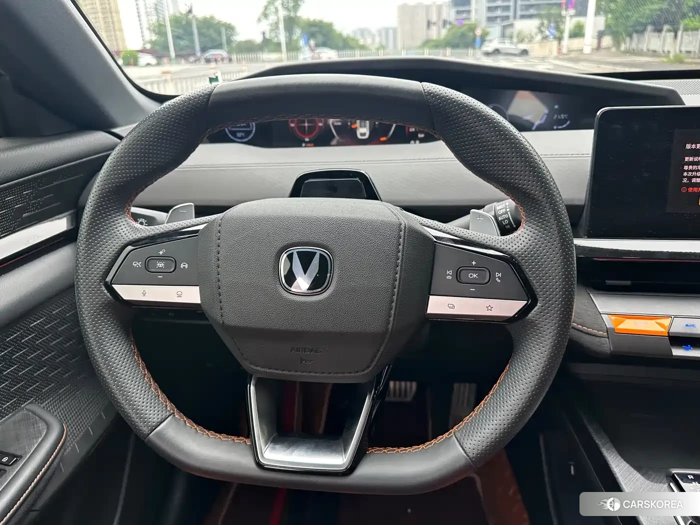 Chang'an Changan UNI-V 2024 Silver/gray из Китая