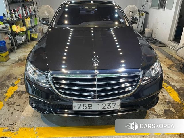 Mercedes-Benz E-Class W213 2018 Черный из Кореи