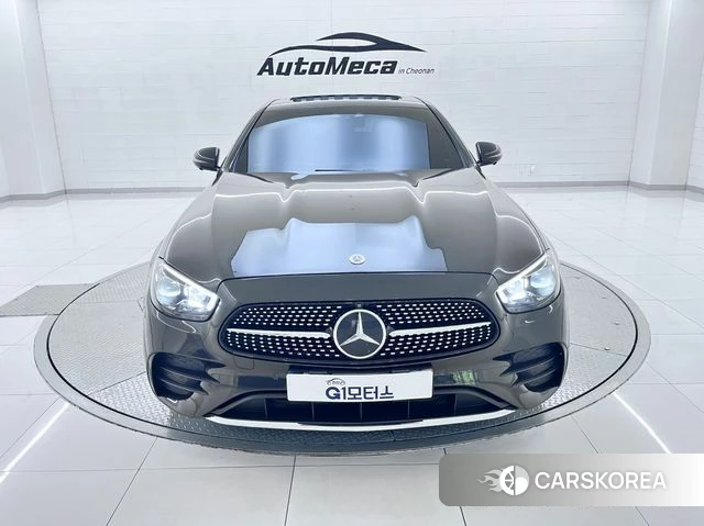 Mercedes-Benz E-Class W213 2022 Серый из Кореи