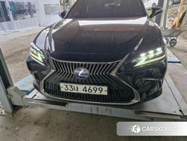 Lexus ES300h 7th generation 2019 Черный из Кореи
