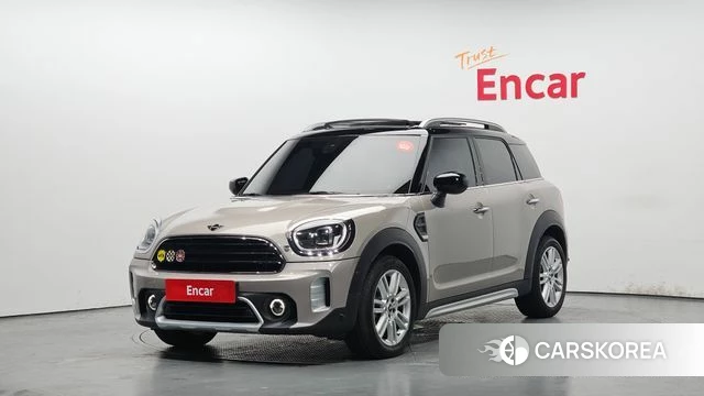 Mini Cooper Countryman 2022 Песочный из Кореи