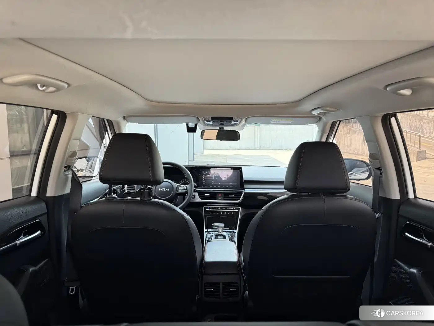 Kia KX3 2022 Белый из Китая