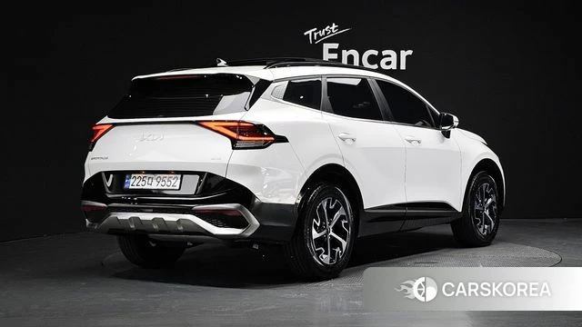 Kia Sportage 5th Generation Hybrid 2022 Белый из Кореи
