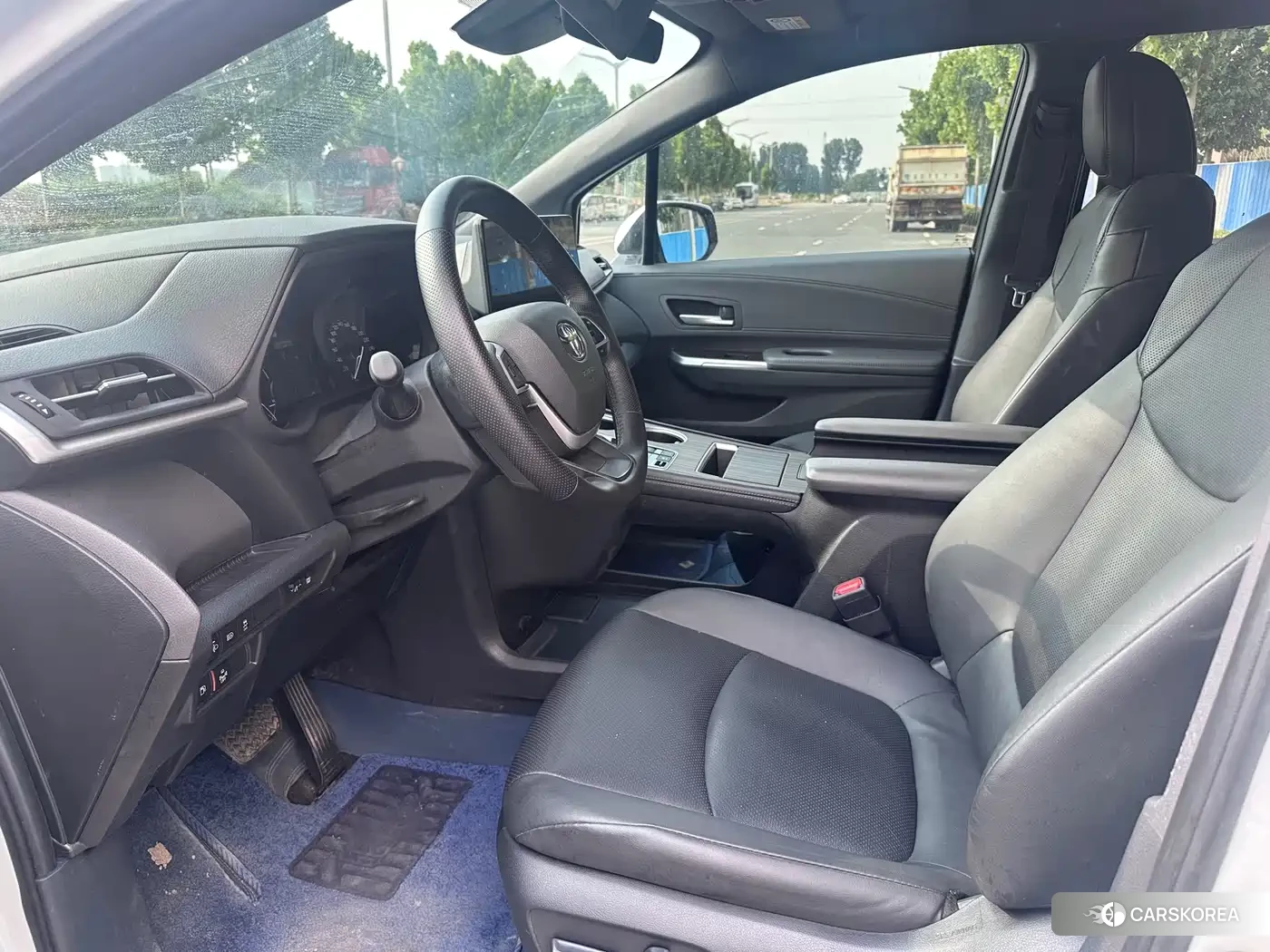 Toyota Sienna 2025 Белый из Китая