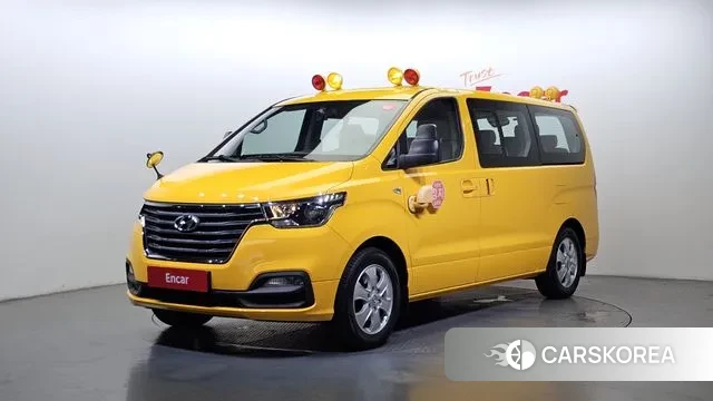 Hyundai The New Grand Starex 2021 Желтый из Кореи